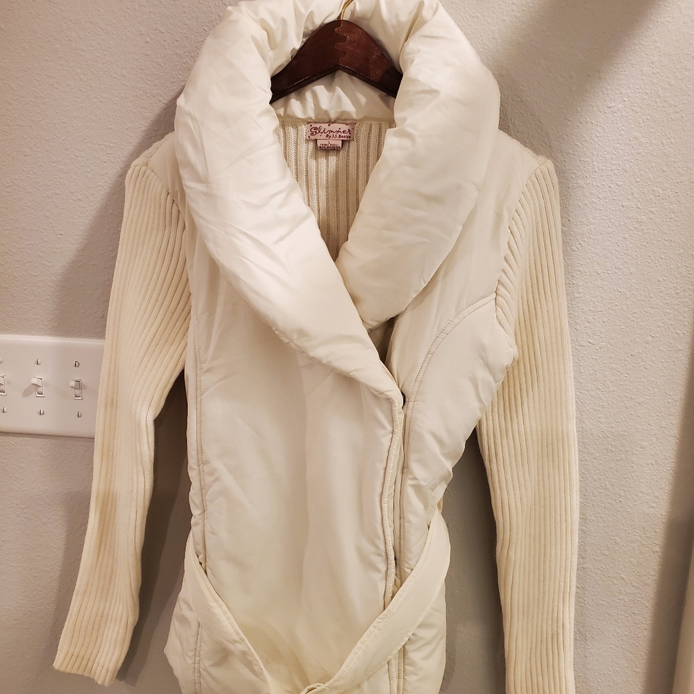White sweater jacket White size large. Brand by Glimmer.